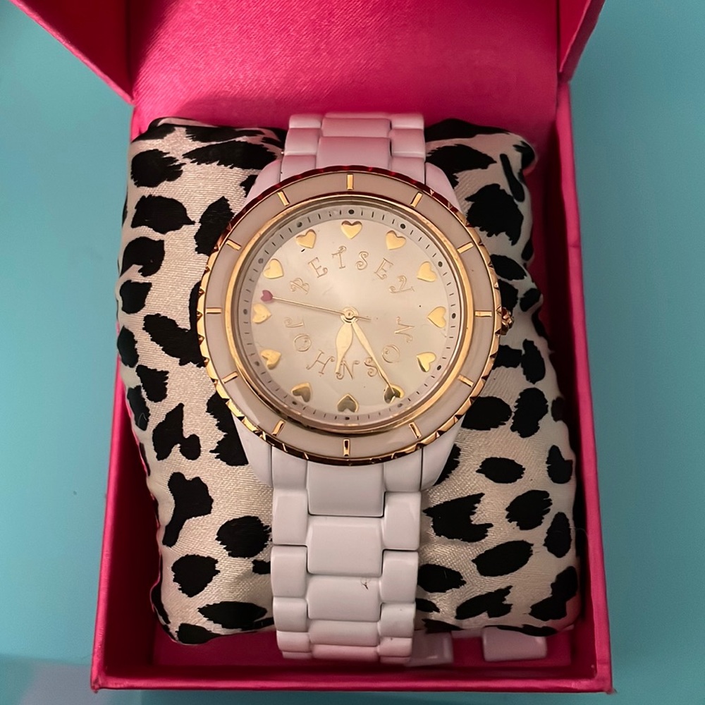 Betsey Johnson link watch